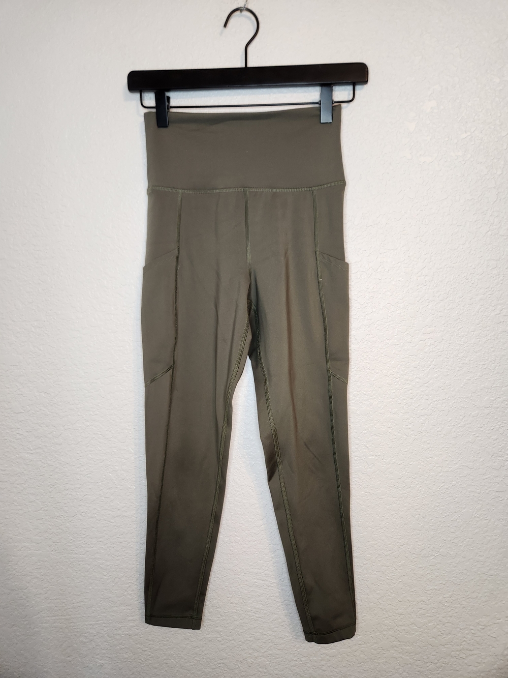 American eagle the everything pocket legging S Short High-Waist Olive Green